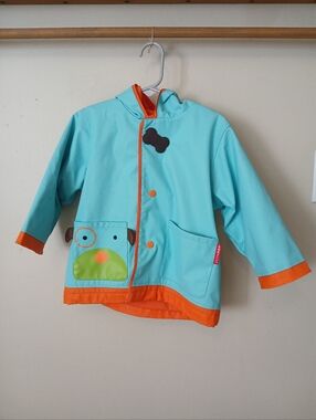 Ship Hop Toddler Small Raincoat dog trim with wear**** Raincoat